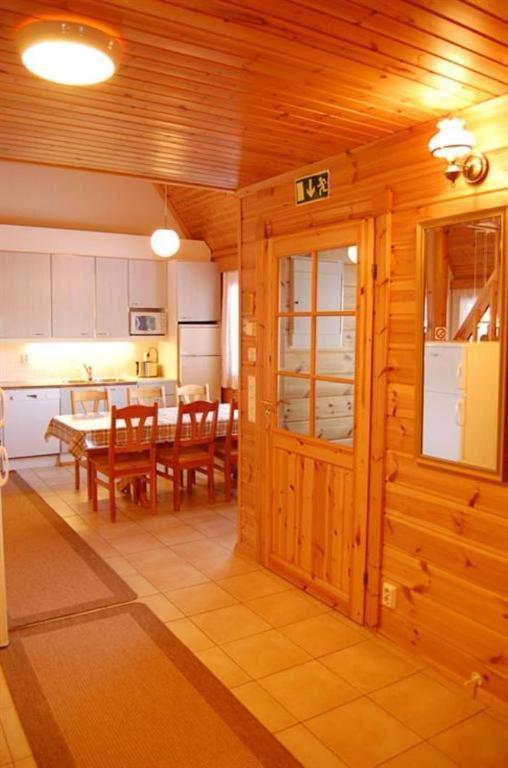 Lomaperkkioe Apartments 沃卡蒂 客房 照片